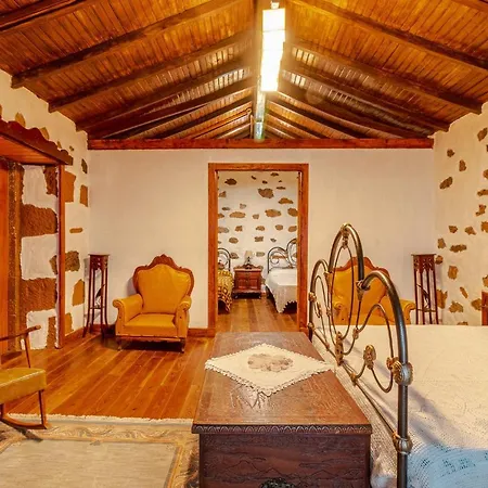 Flatguest Pedregal * Teror