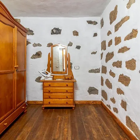 Flatguest Pedregal *