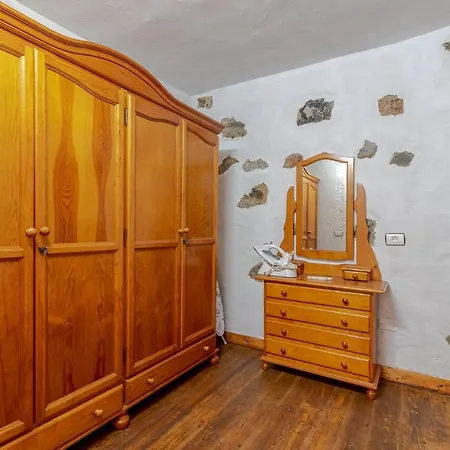 Flatguest Pedregal * Teror
